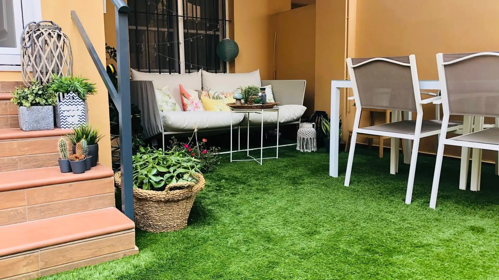 Casa adosada en venda a Calle Calle Escritora María Zambrano, Camposoto - Gallineras