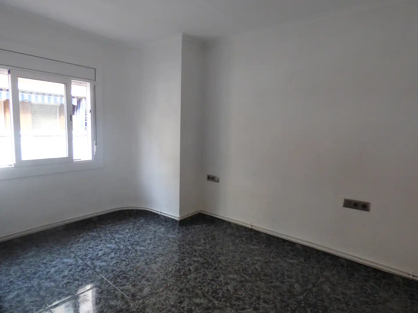 Piso en venta en Cerdanyola del Vallès con Calefacción, Horno y Balcón