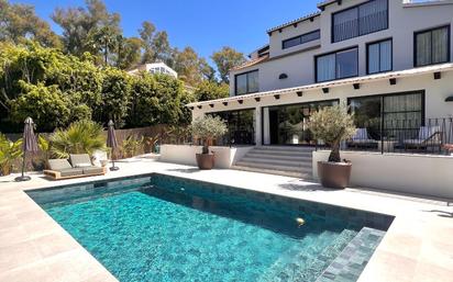 Piscina de Casa o xalet en venda en Marbella amb Aire condicionat, Jardí privat i Terrassa