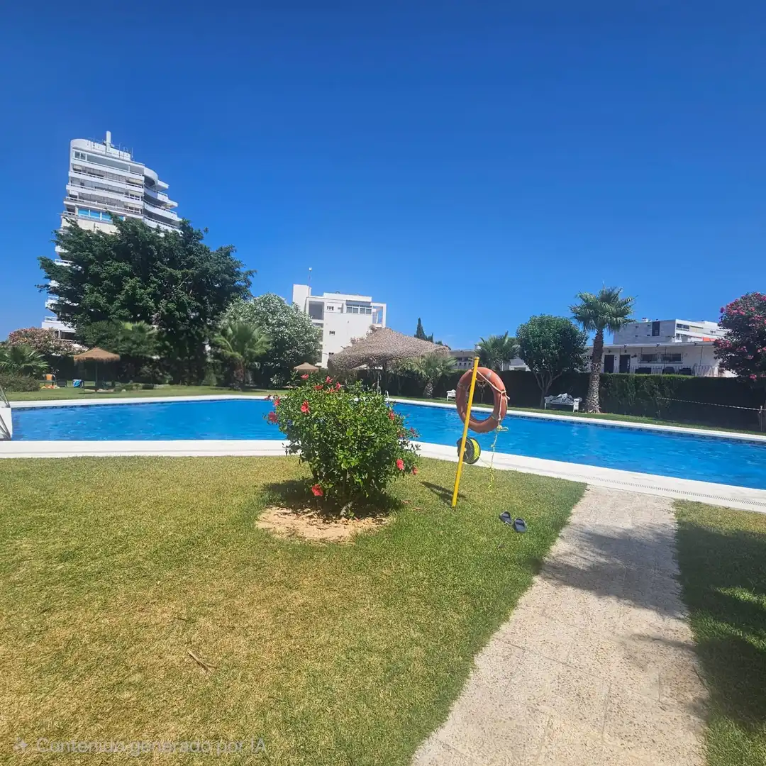 Apartament amb piscina en venda a Solymar, imagen 2