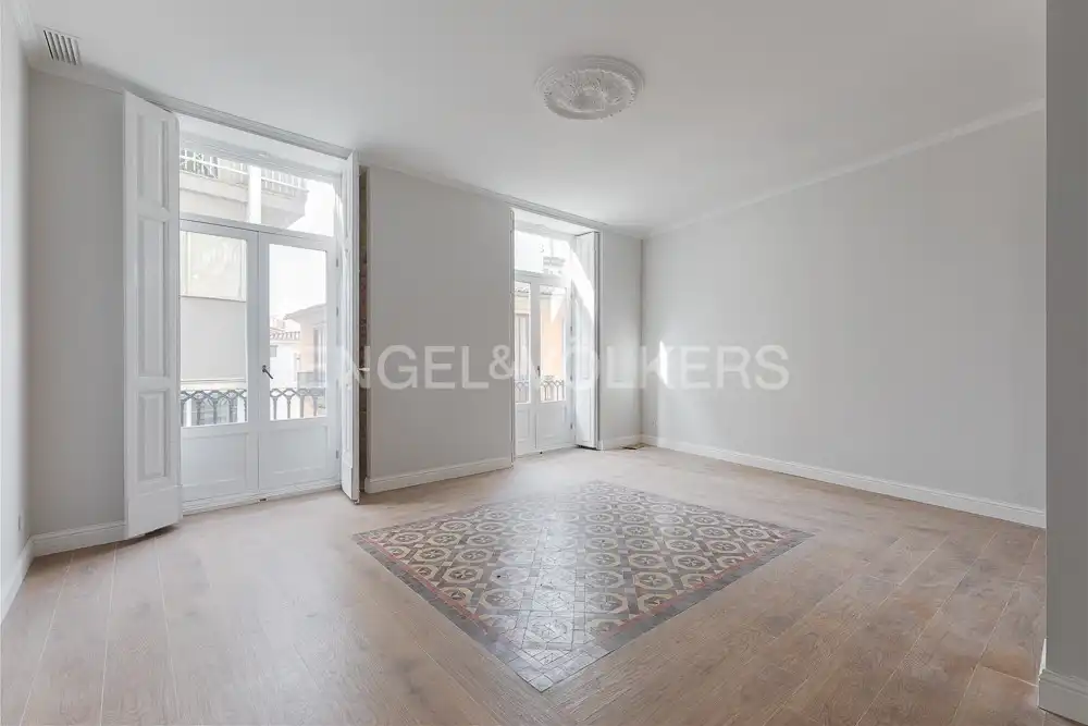 Wohnzimmer von Wohnung zum Verkauf in Valencia mit Klimaanlage, Heizung und Balkon