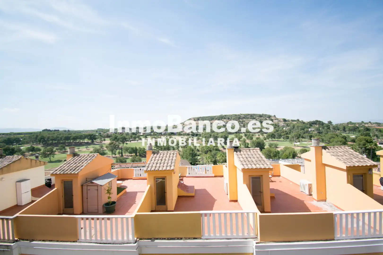 Terraza de Casa adosada de alquiler en Chiva con Aire acondicionado, Jardín privado y Terraza