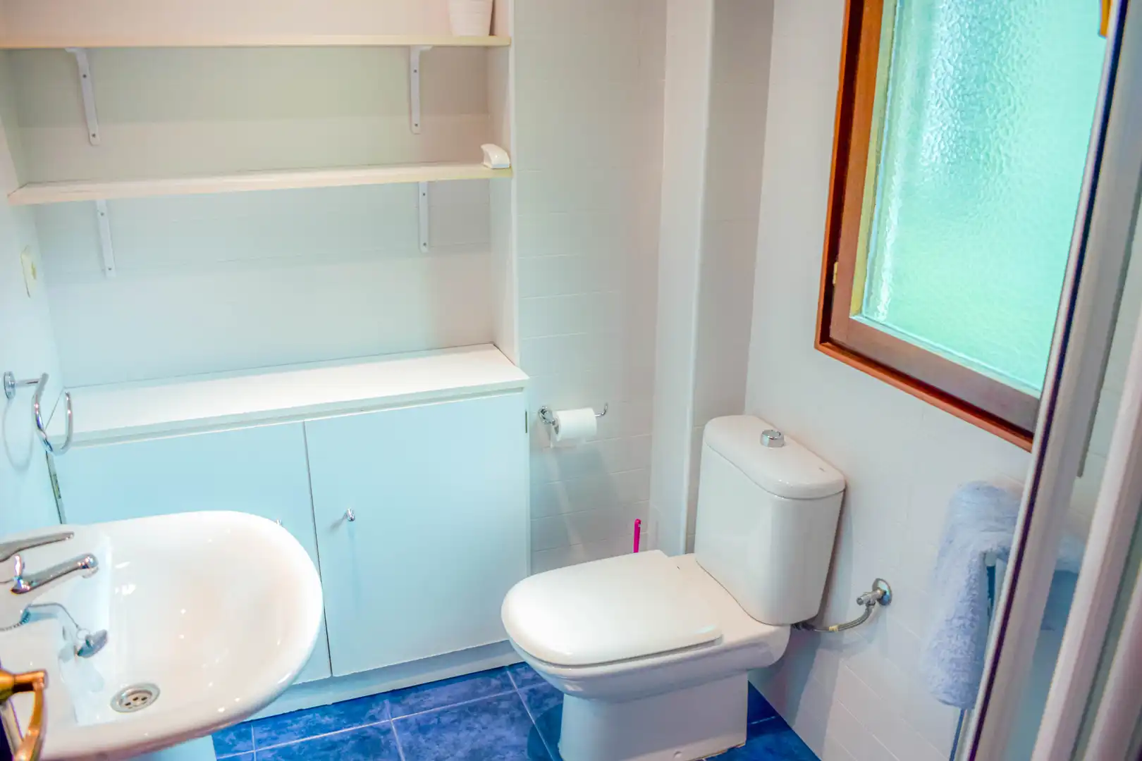Bathroom of Apartments for rent to own in Santander  with Heating, Parquet flooring and Furnished