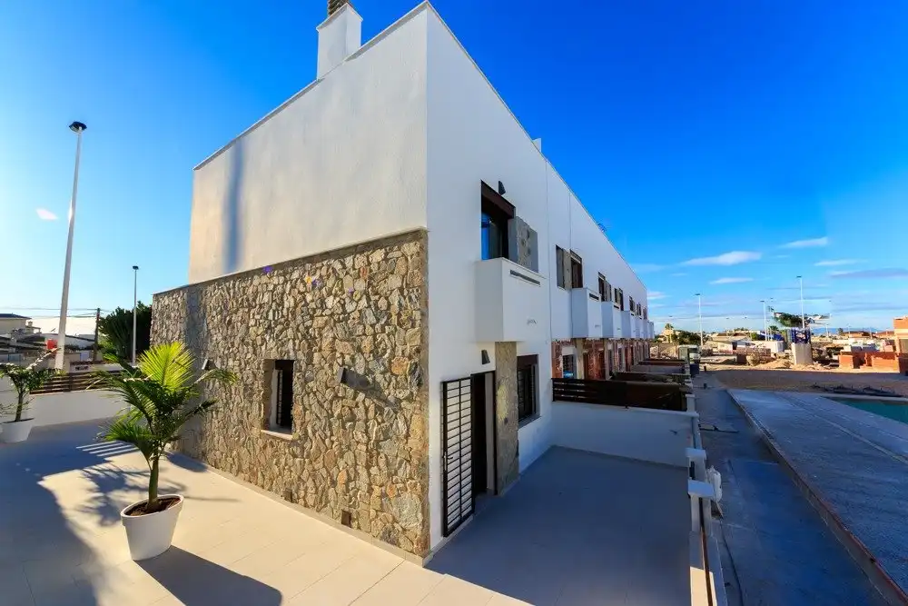 Reihenhaus mit Terrasse zum Verkauf in Pilar de la Horadada ciudad, imagen 37