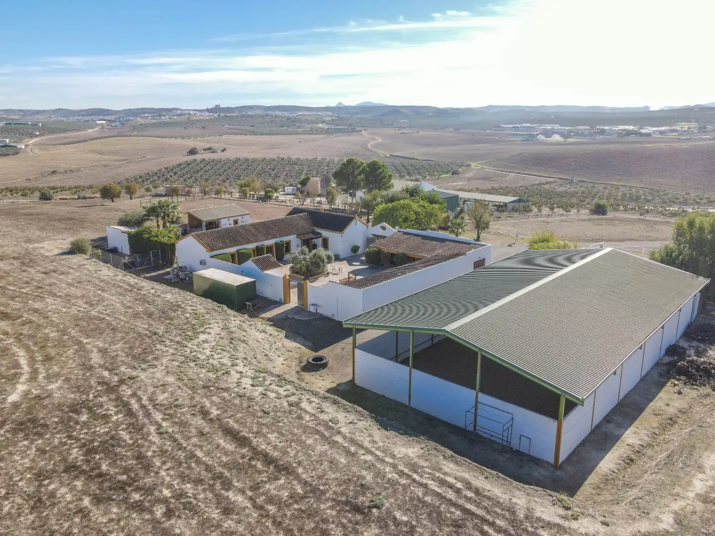 Exterior view of Houses for sale in Morón de la Frontera  with Air Conditioner, Private garden and Swimming Pool
