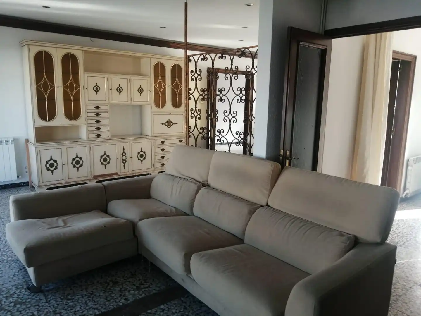Sala d'estar de Casa o xalet en venda en Tàrrega amb Jardí privat, Terrassa i Traster