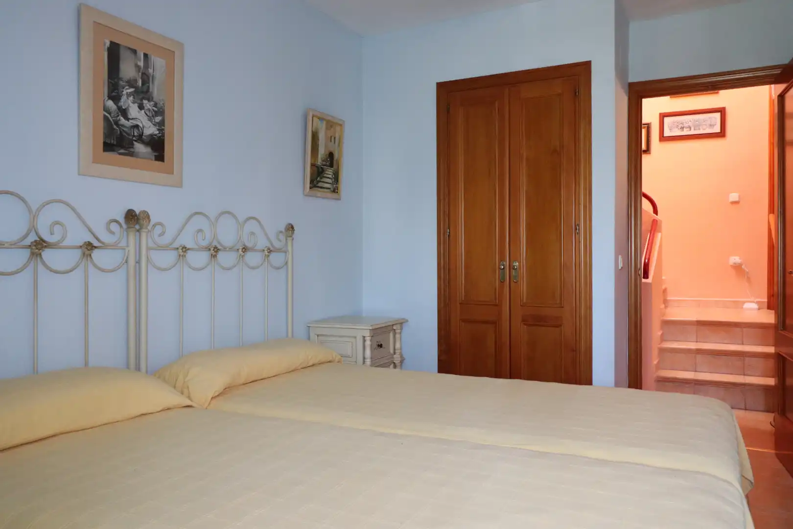 Habitación de Casa adosada en venta en Casares con Terraza, Amueblado y Alarma