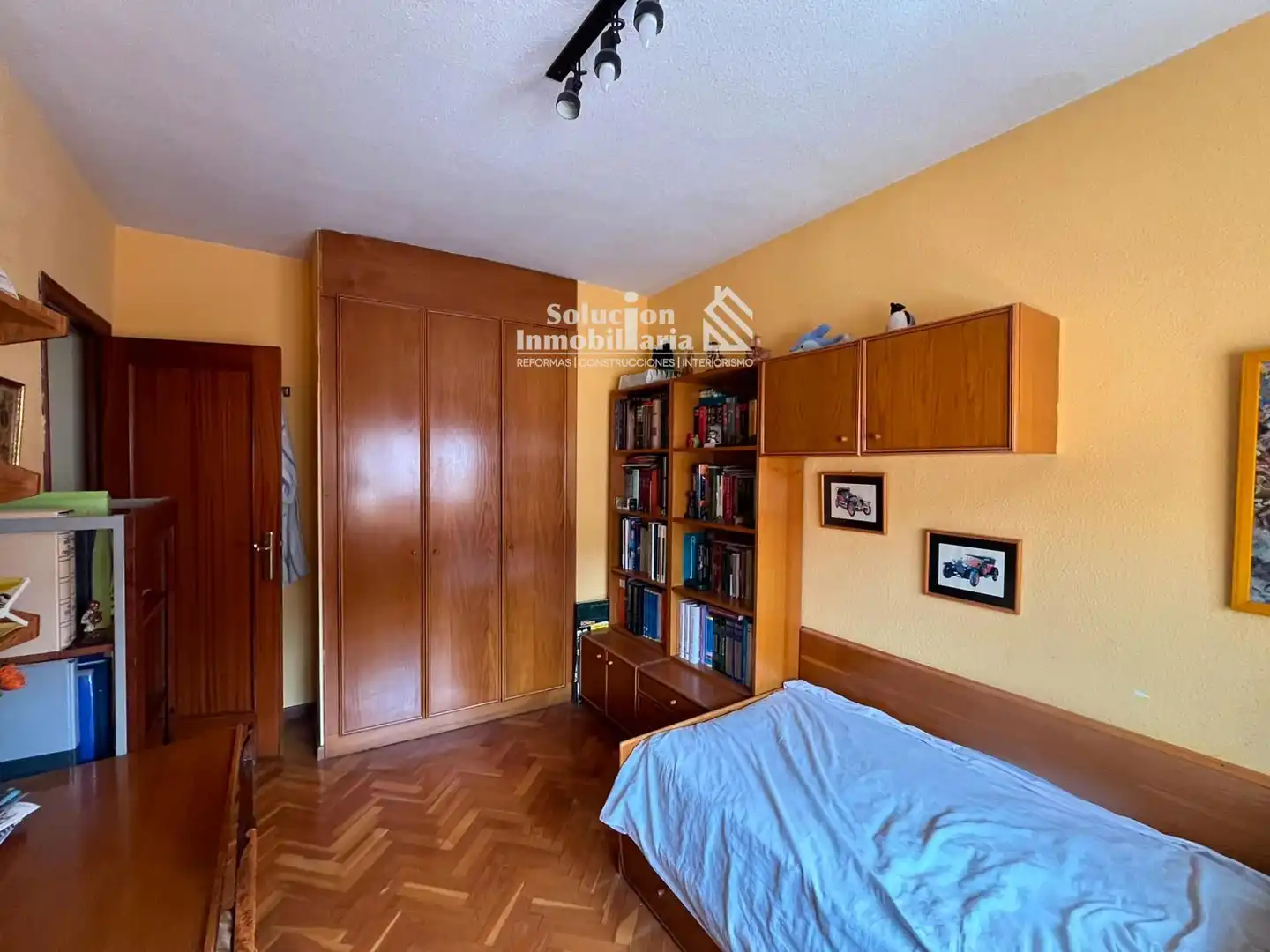 Habitación de Casa adosada en venta en Salamanca con Calefacción, Jardín privado y Terraza