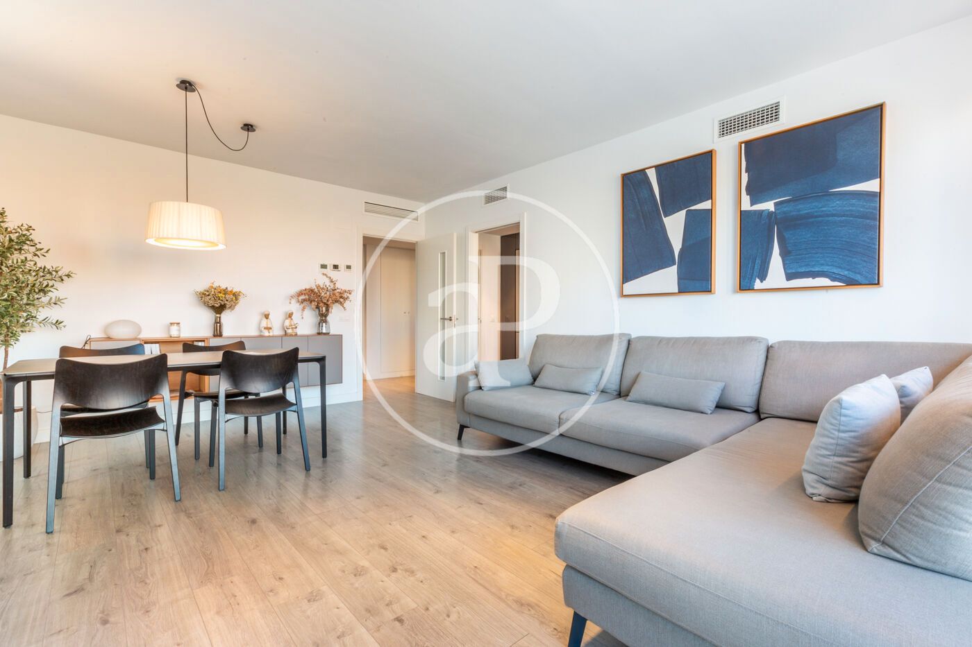 Vista exterior de Pis en venda en  Valencia Capital amb Aire condicionat, Calefacció i Jardí privat