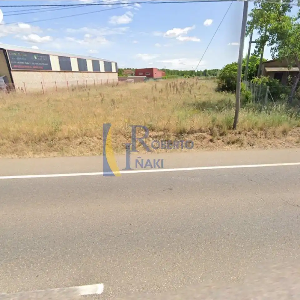 Terreni e lotti in vendita a Villamañán, imagen 2