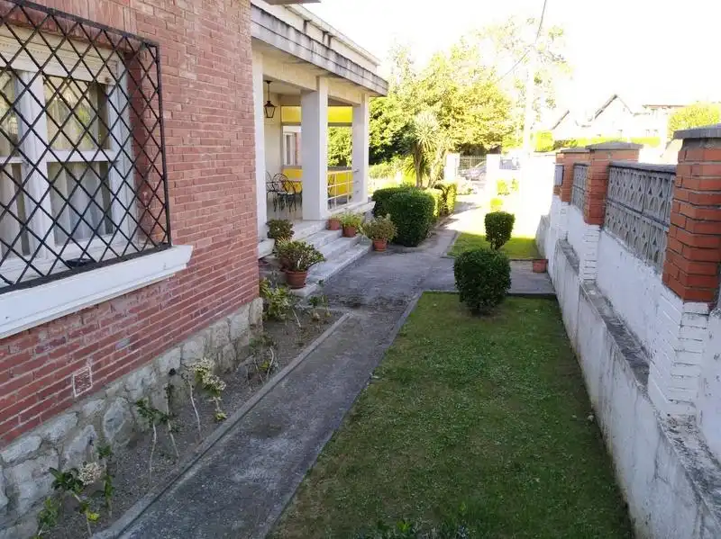 Jardín de Casa o chalet en venta en Piélagos con Calefacción, Jardín privado y Balcón