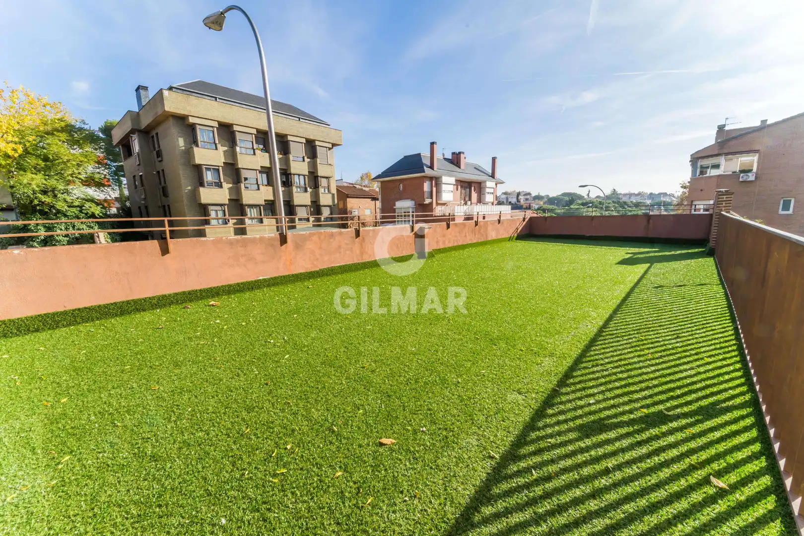 Terraza de Estudio en venta en Madrid con Calefacción, Jardín privado y Piscina