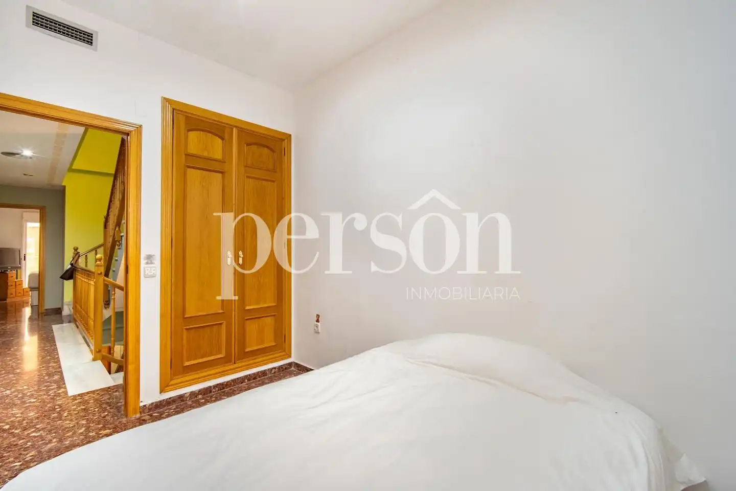 Dormitori de Casa o xalet en venda en Valencia amb Aire condicionat, Terrassa i Traster