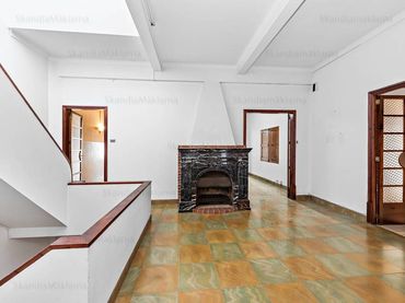 Maison avec balcon à vendre à Centre
