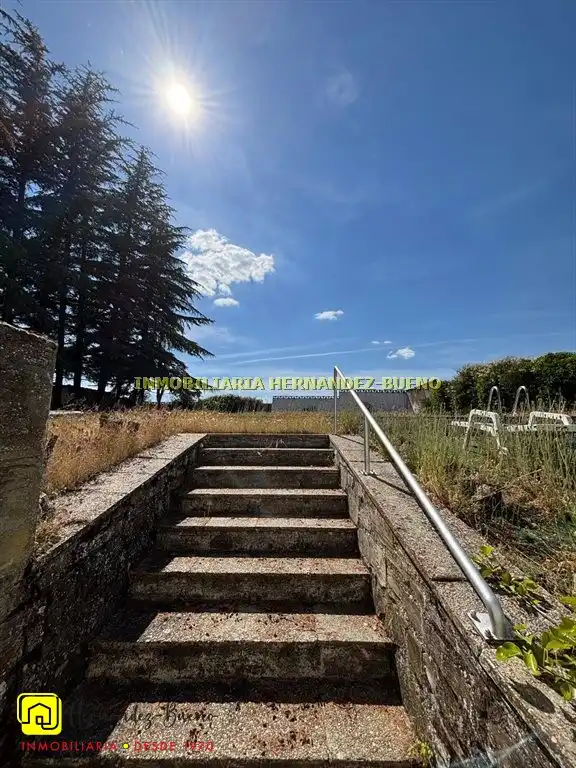 Casa o xalet en venda en Alba de Tormes amb Jardí privat i Piscina