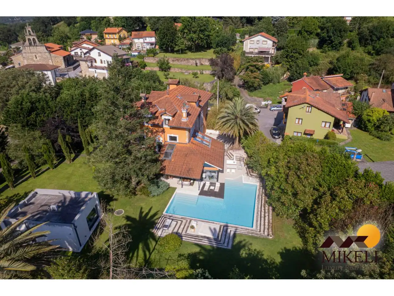Jardí de Casa o xalet en venda en Medio Cudeyo amb Aire condicionat, Calefacció i Jardí privat