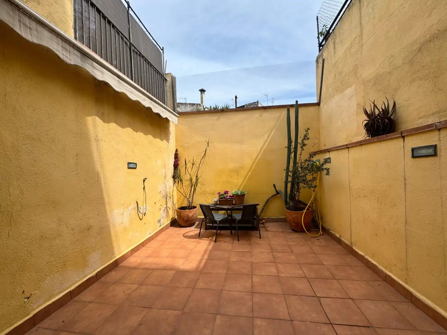 Terrassa de Casa adosada en venda en Vilanova i la Geltrú amb Aire condicionat, Terrassa i Balcó