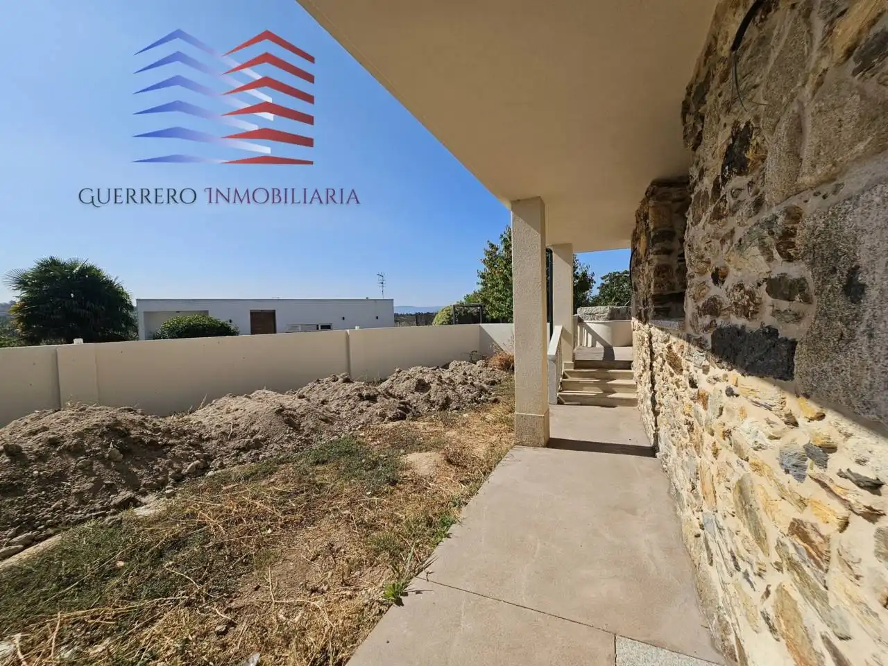 Vista exterior de Casa o chalet en venta en A Merca   con Calefacción, Terraza y Piscina
