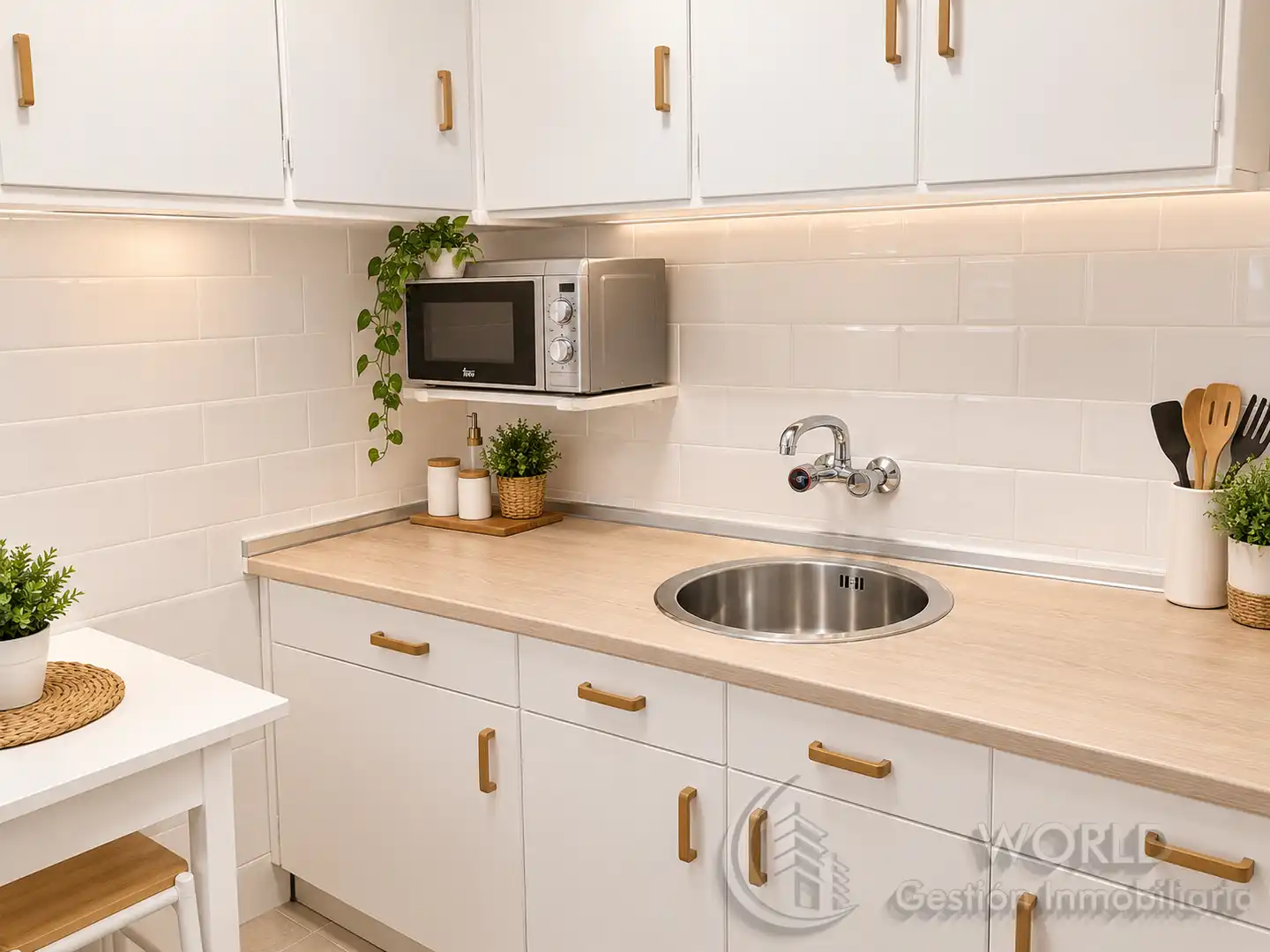 Flat with terrace for sale in Calle Carolina Coronado, imagen 5