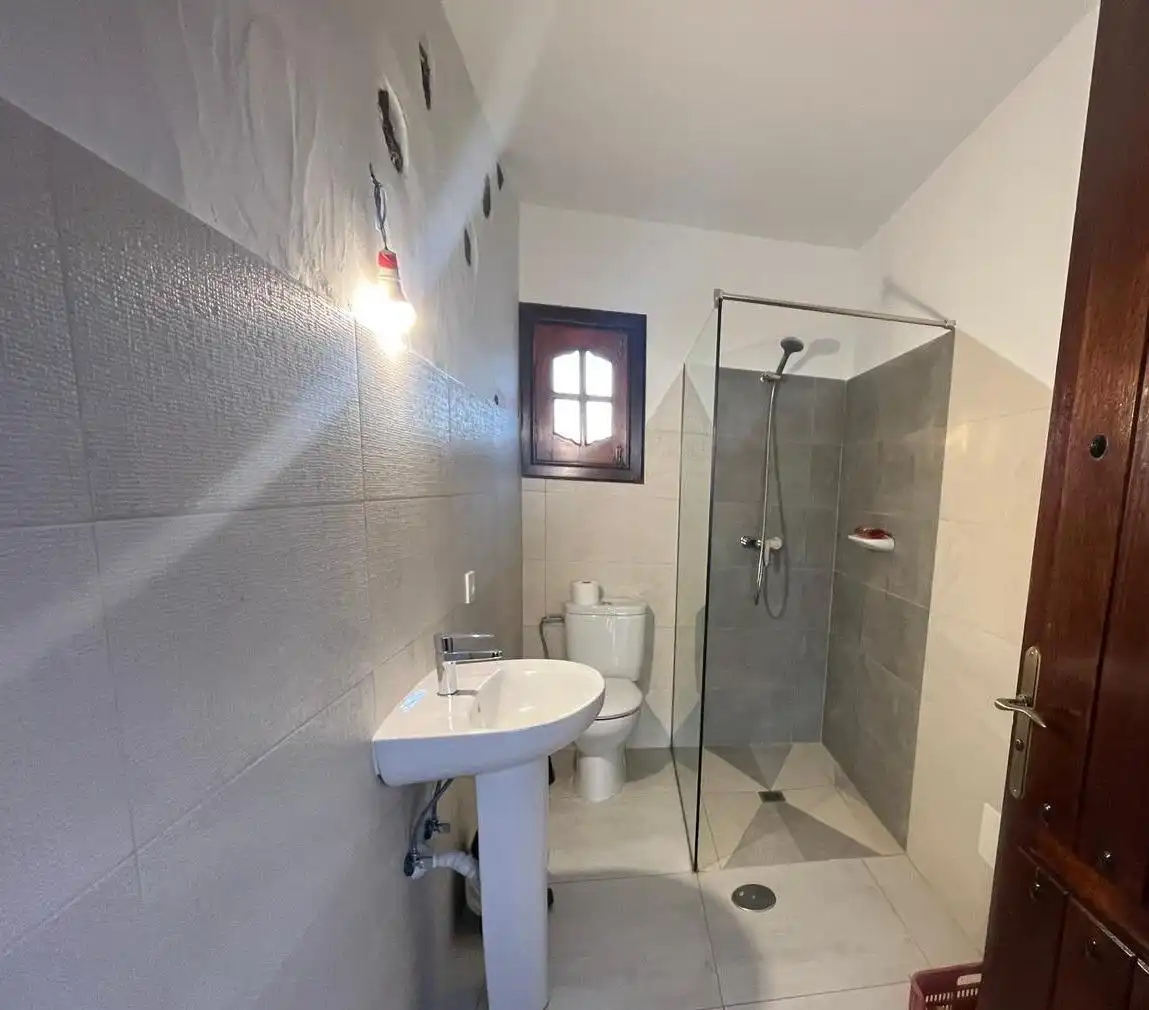 Bathroom of Houses for sale in Tías  with Private garden, Terrace and Storage room