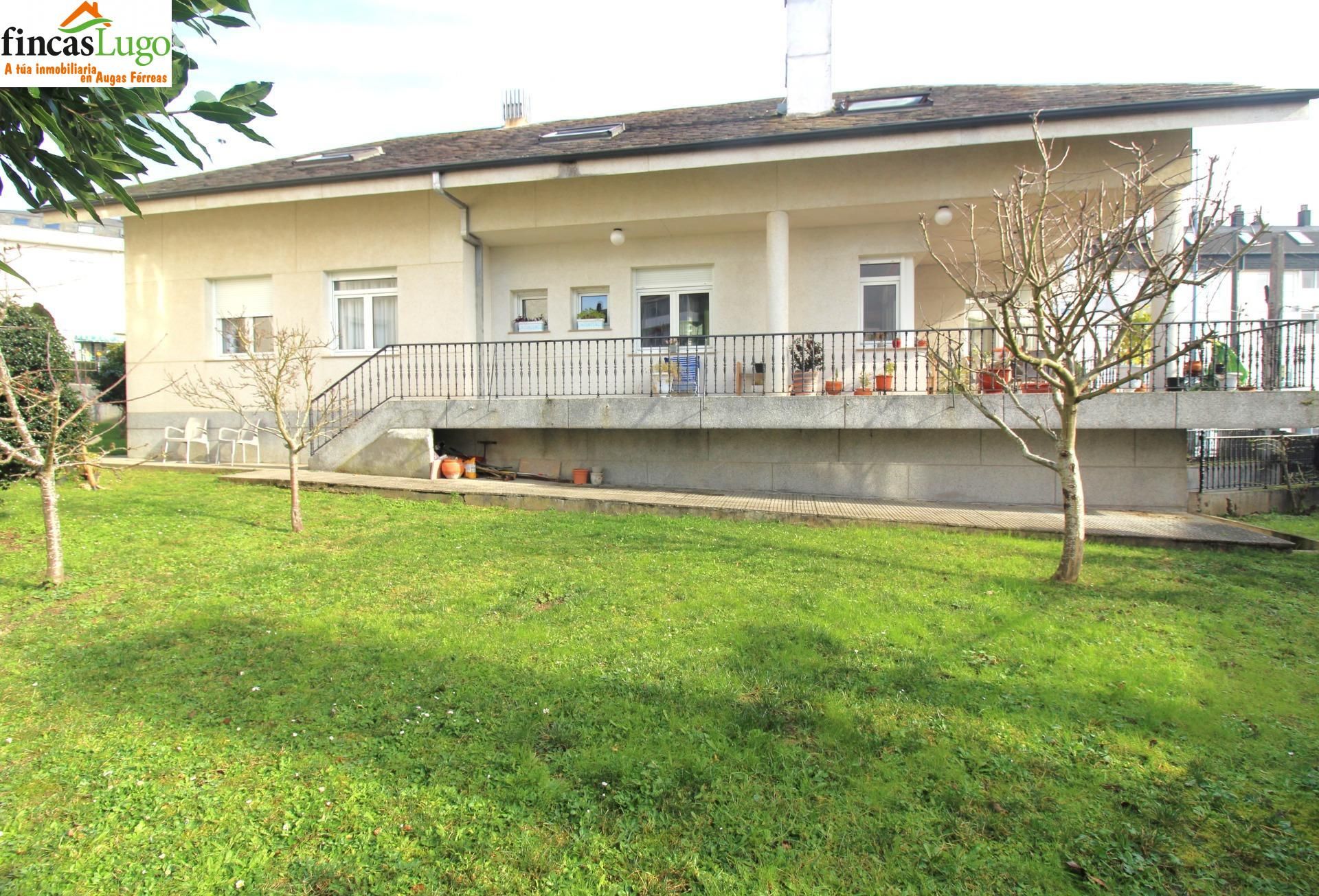 Exterior view of House or chalet for sale in Lugo Capital  with Private garden, Terrace and Storage room