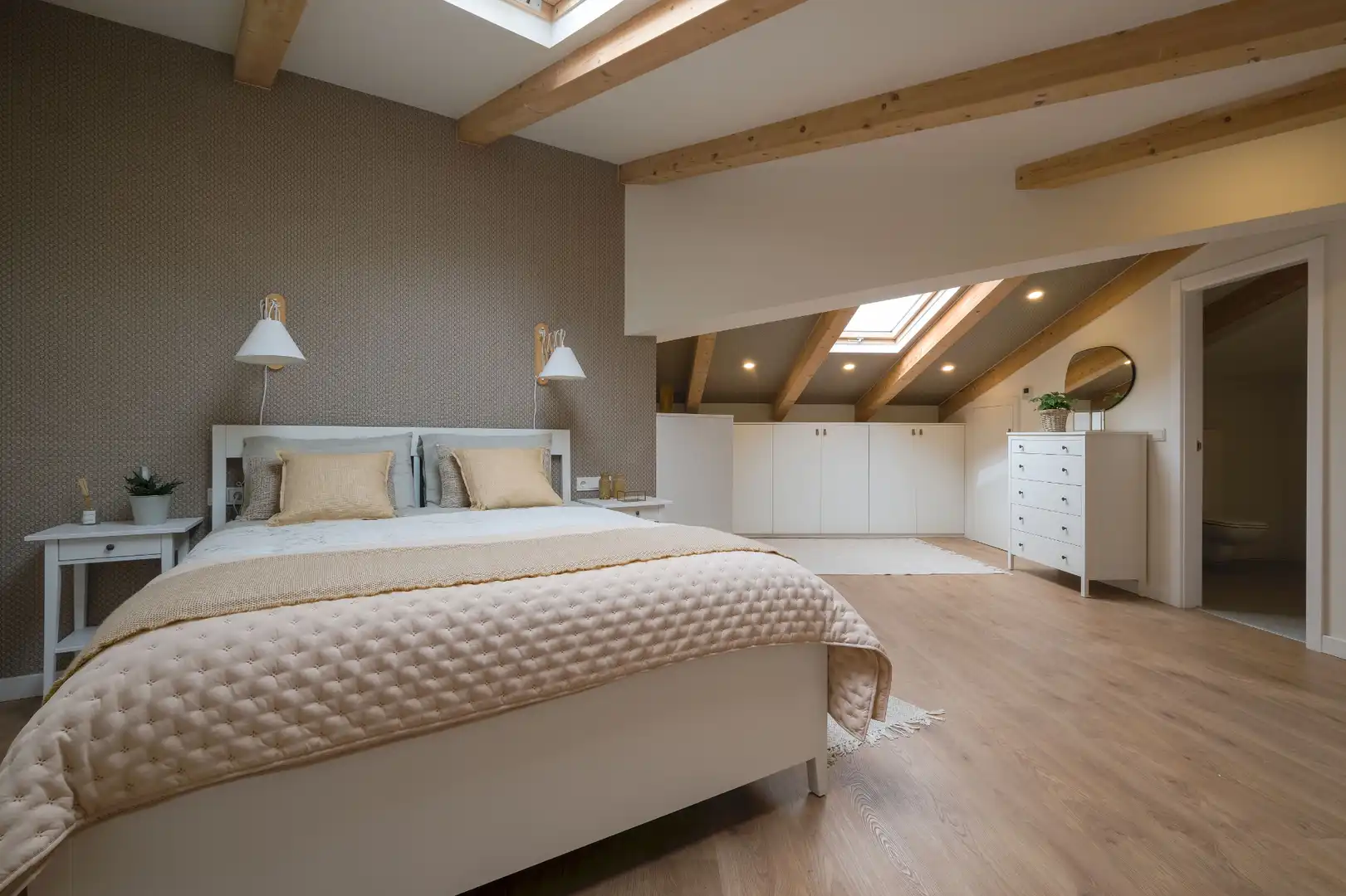 Habitación de Dúplex en venta en Zaragoza con Amueblado y Balcón