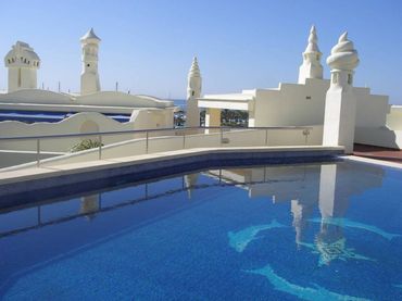 Mini appartamento con piscina in affitto a Puerto Marina