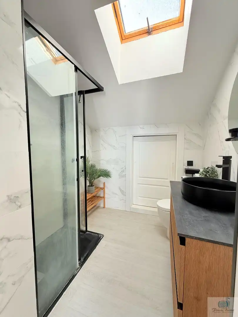 Bathroom of Attic for sale in Fuengirola  with Air Conditioner, Terrace and Community pool