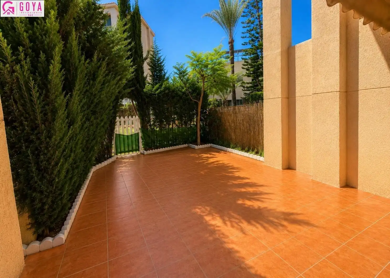 Casa a schiera con terrazza in vendita a Calle Gastón Castelló, imagen 3