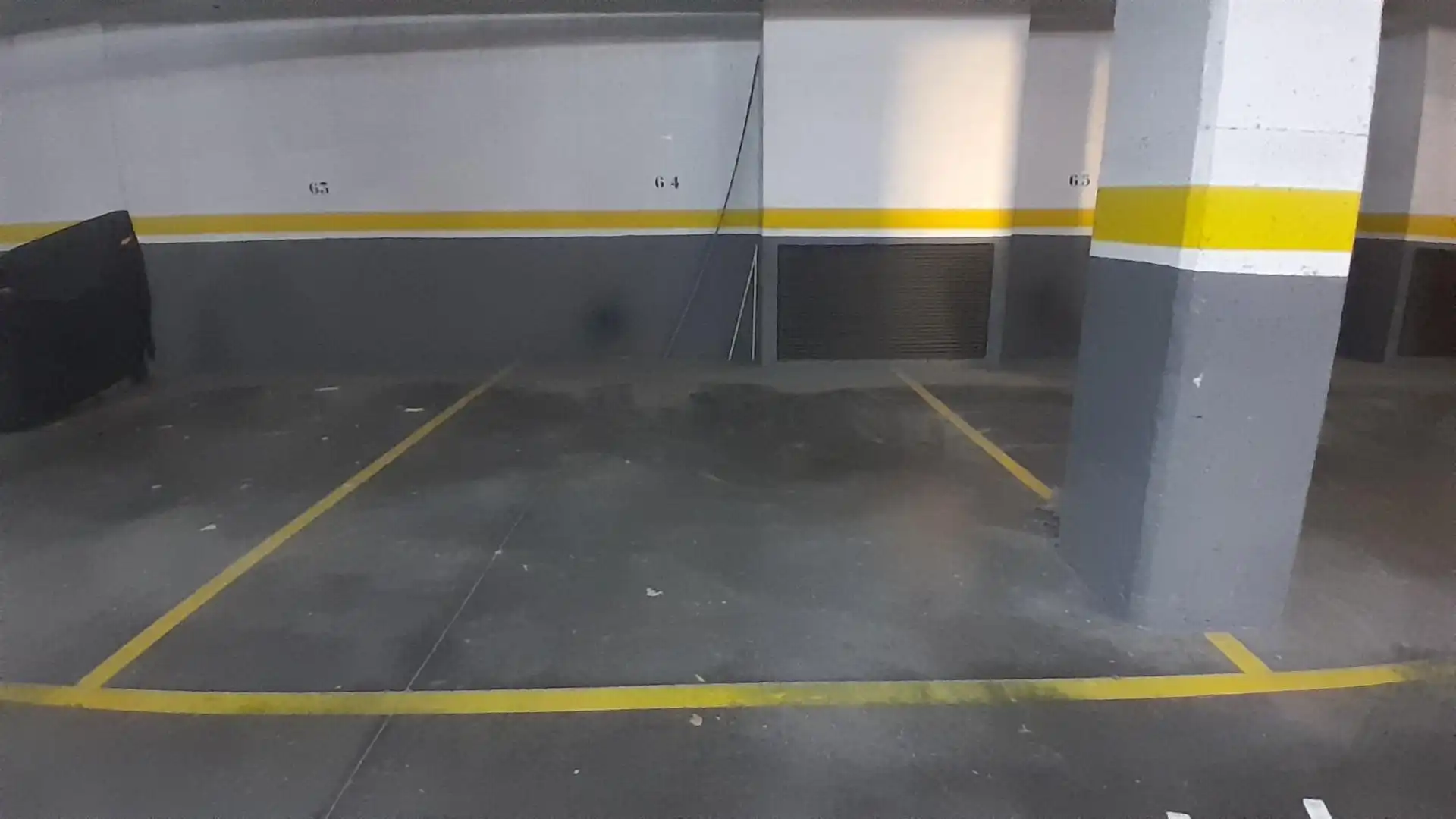 Parking de Piso en venta en Yecla con Aire acondicionado, Calefacción y Trastero