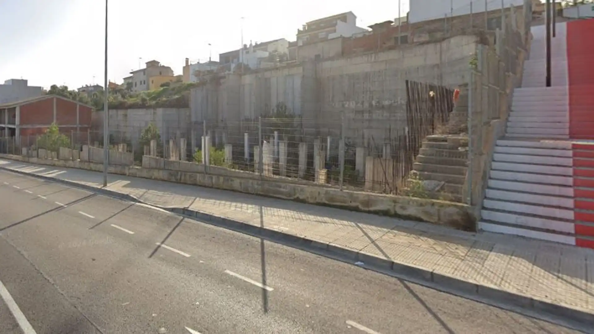 Vista exterior de Edifici en venda en Onda