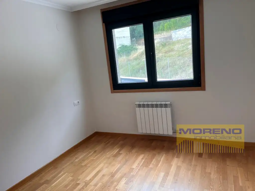 Bedroom of Flat for sale in Sarria