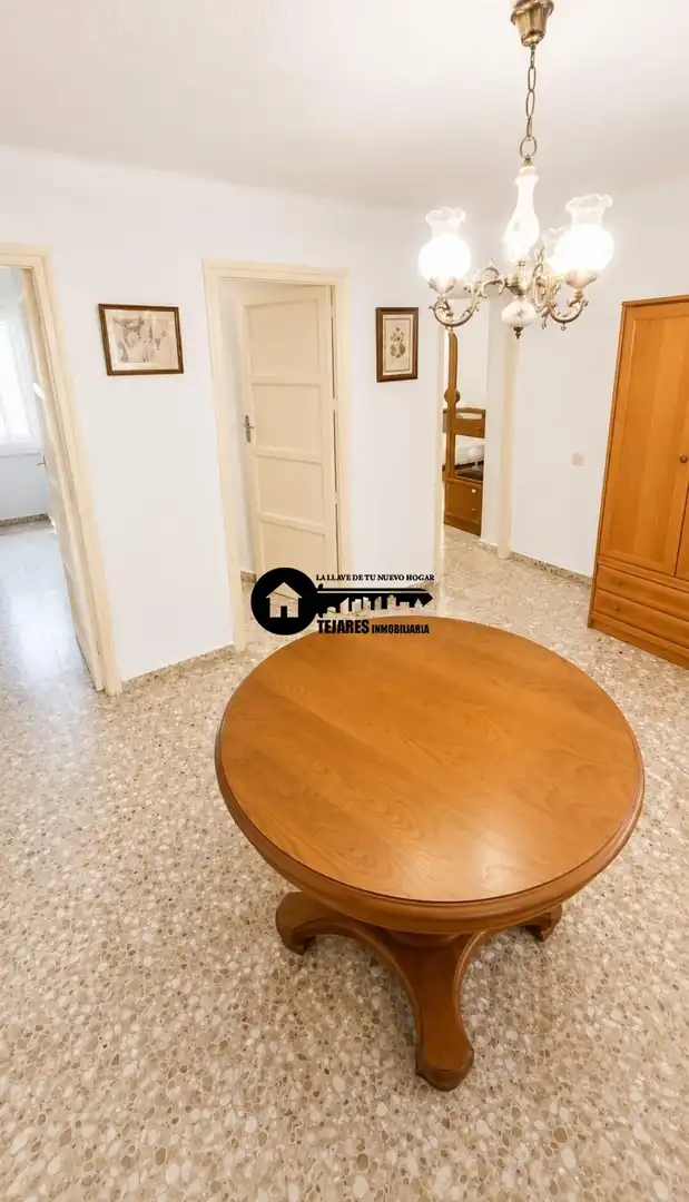 Vista exterior de Piso en venta en Albacete con Trastero