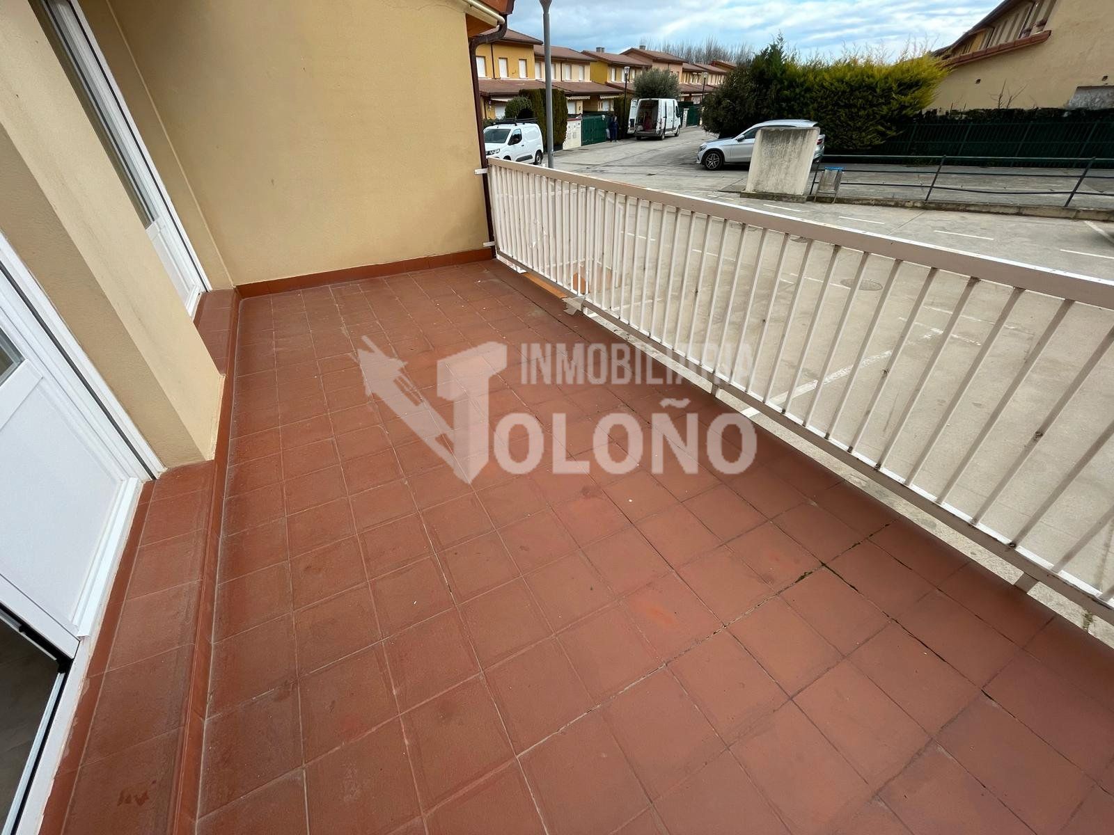 Terrassa de Apartament en venda en Cuzcurrita de Río Tirón amb Calefacció, Terrassa i Moblat