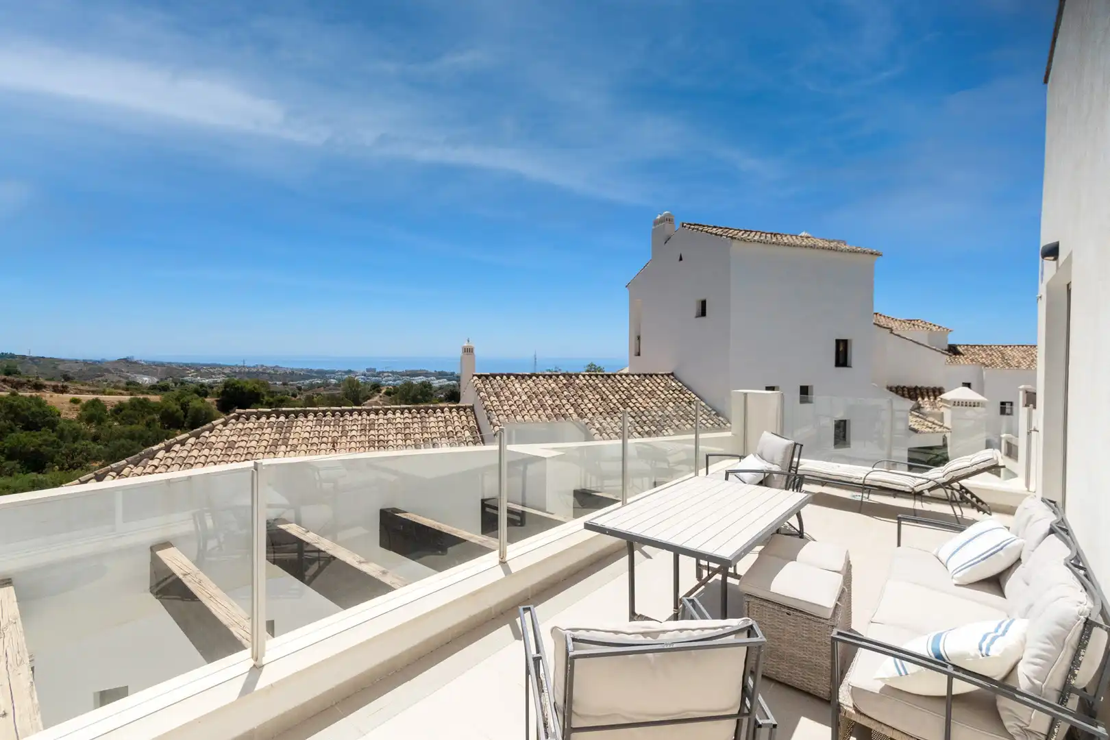 Terrassa de Àtic de lloguer en Marbella amb Aire condicionat, Terrassa i Piscina
