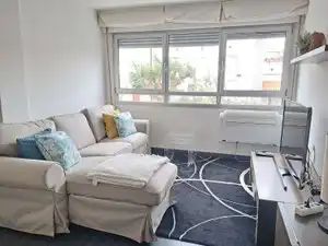 Sala de estar de Apartamento de alquiler en Las Palmas de Gran Canaria con Aire acondicionado, Parquet y Amueblado