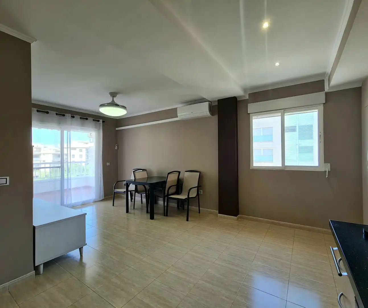 Außenansicht von Wohnung zum Verkauf in Canet d'En Berenguer mit Klimaanlage, Heizung und Terrasse