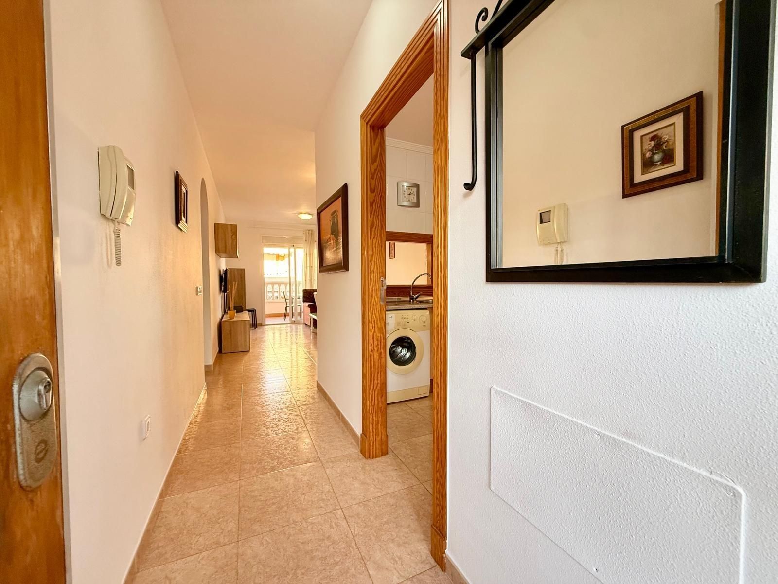 Pis en venda en Roquetas de Mar amb Aire condicionat, Terrassa i Piscina comunitària