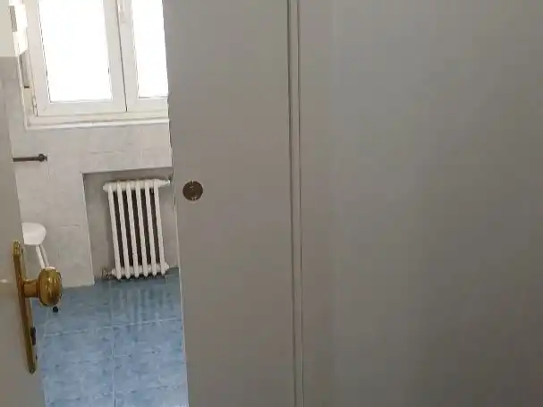 Habitación de Oficina de alquiler en Burgos con Aire acondicionado y Calefacción