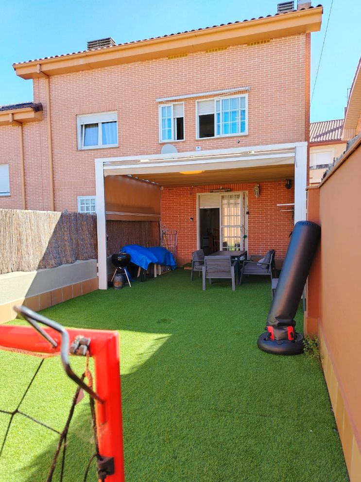 Casa adosada en venda a Pedrezuela