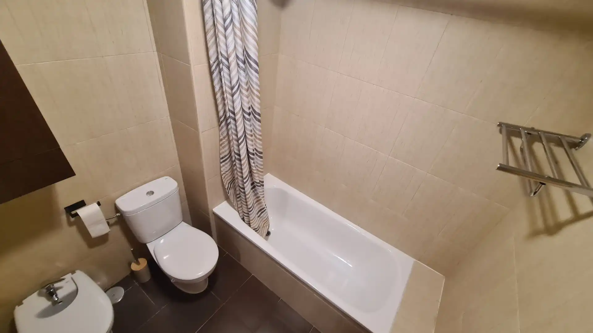 Baño de Casa adosada de alquiler en Ensanche