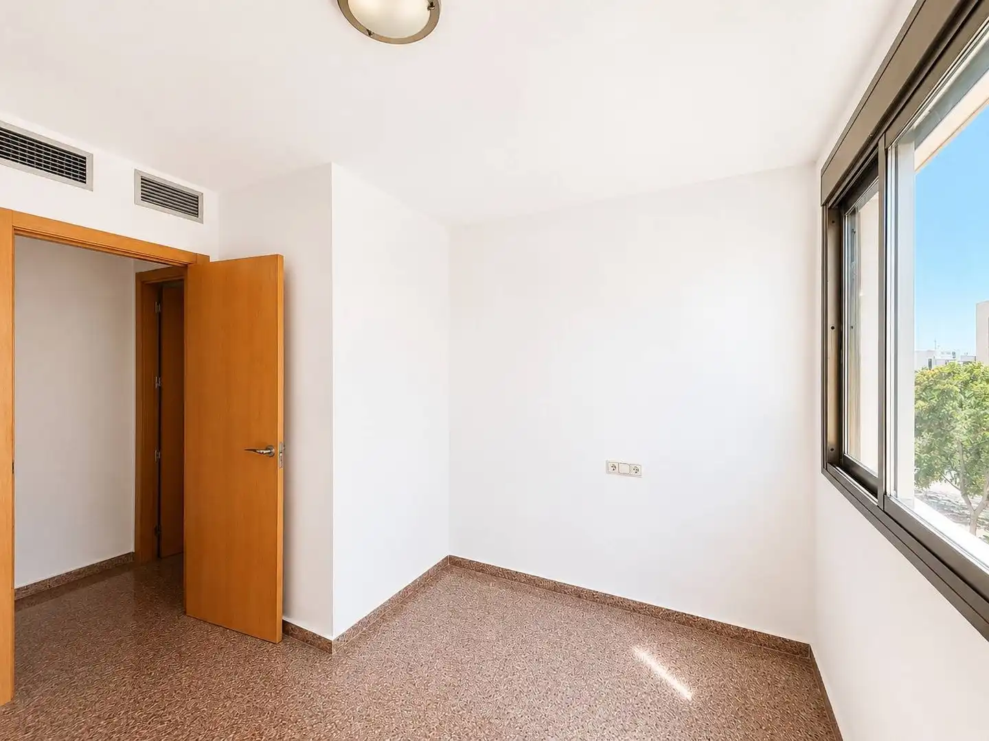 Habitación de Piso en venta en San Vicente del Raspeig / Sant Vicent del Raspeig con Aire acondicionado y Terraza
