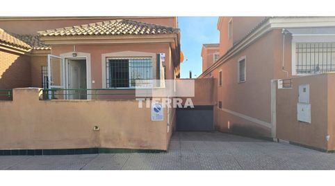 Foto 3 de Casa adosada en venta en Calle Ben Edrim, El Algar, Cartagena