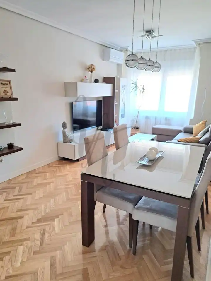 Sala de estar de Piso en venta en Madrid con Aire acondicionado, Calefacción y Parquet
