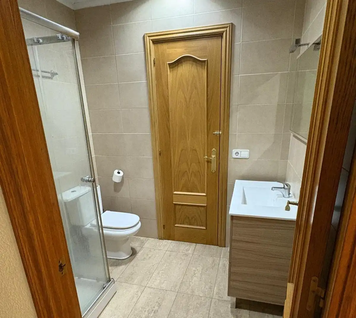 Badezimmer von Wohnung zum Verkauf in Sabadell mit Klimaanlage und Terrasse
