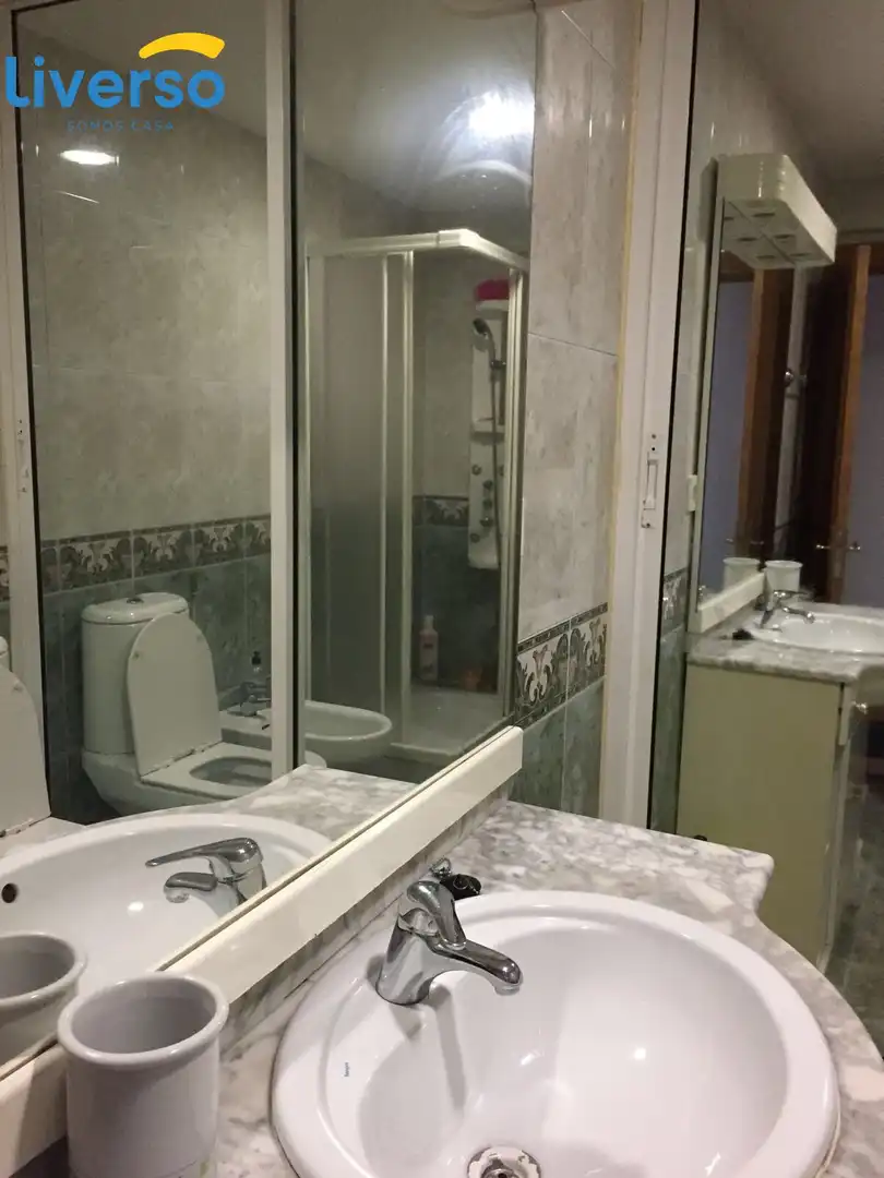 Bathroom of Flat for share in Burgos  with Furnished