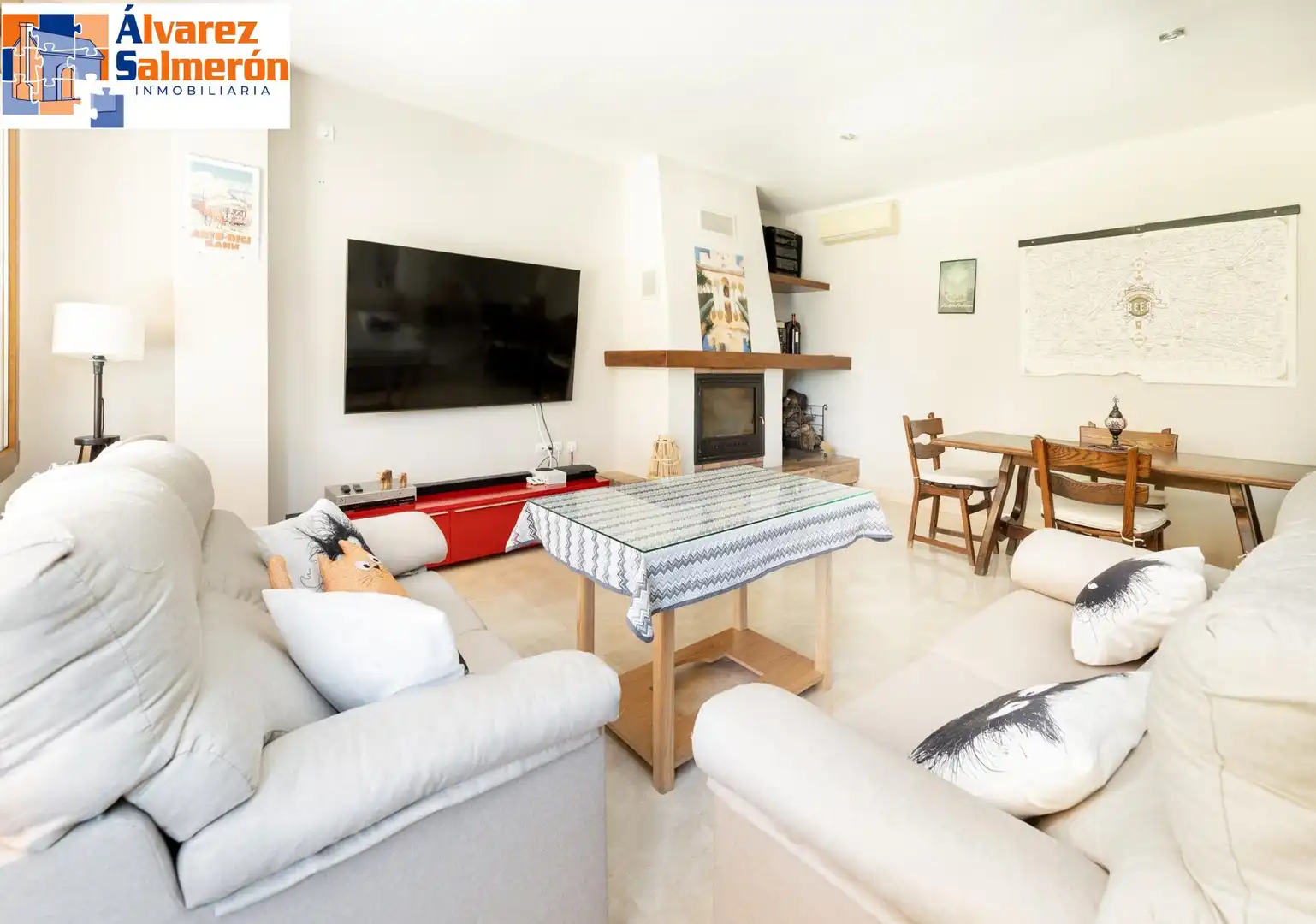 Sala de estar de Casa o chalet en venta en Albolote con Aire acondicionado, Calefacción y Jardín privado