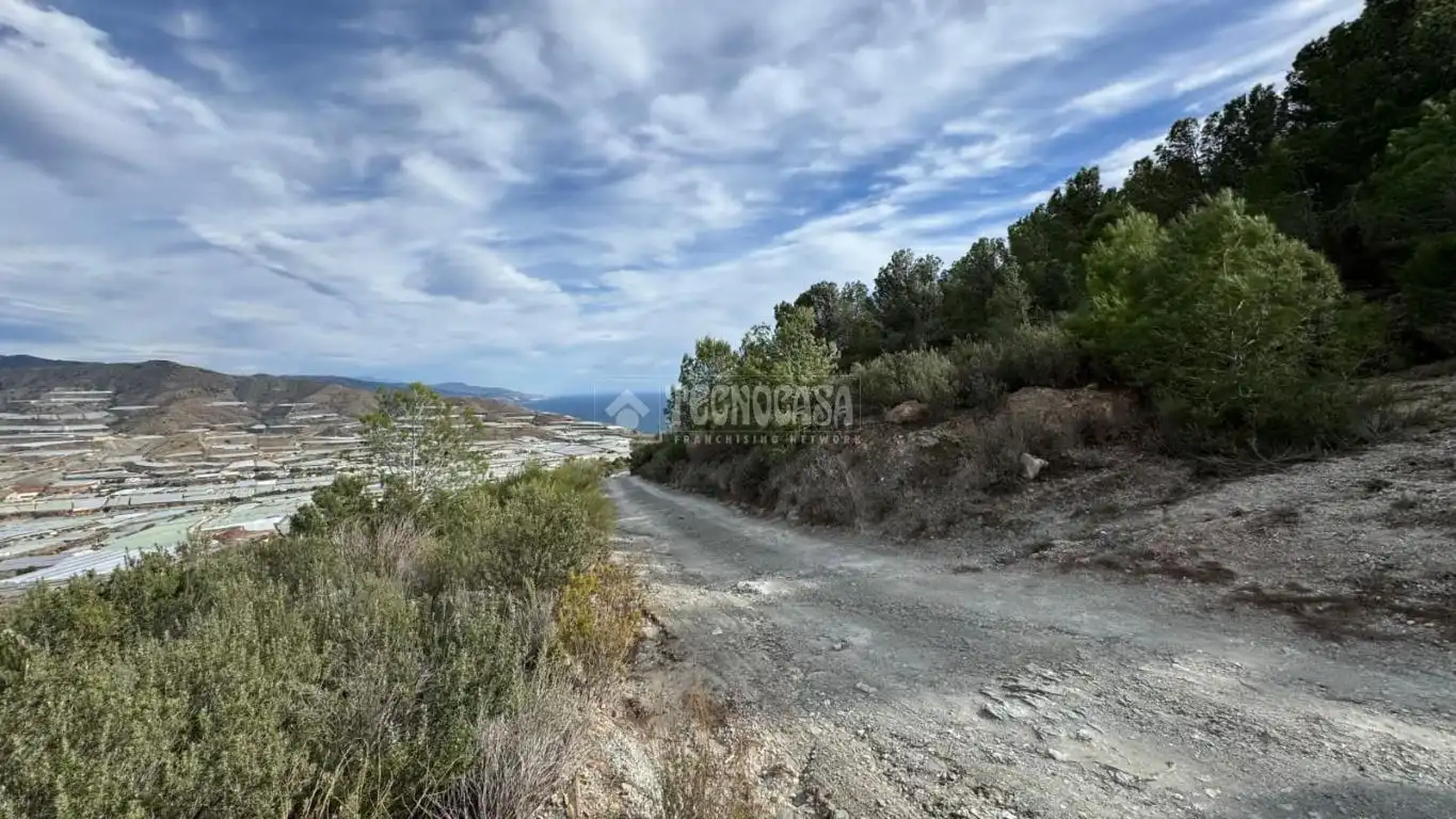 Terreno en venta en Gualchos