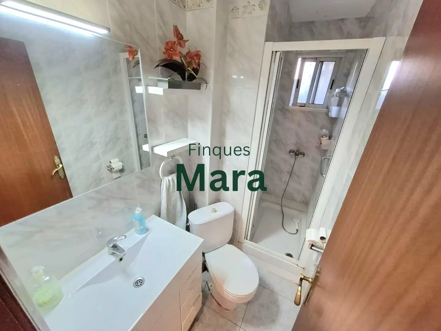Baño de Piso en venta en Sant Boi de Llobregat con Aire acondicionado y Balcón