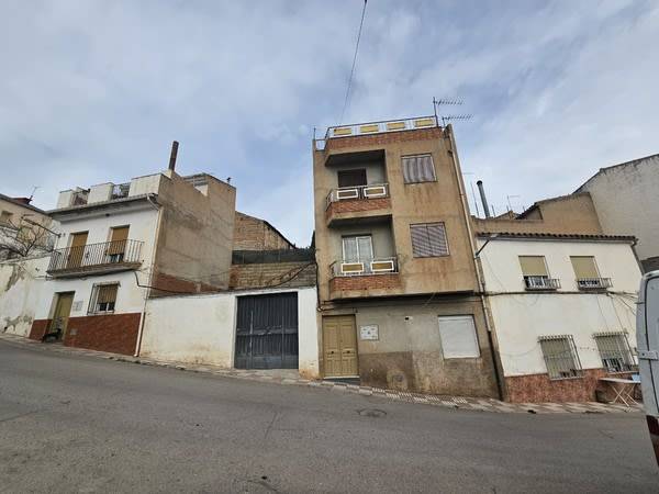 Casa-chalet en Venta en C/ Huertas en Cabra del Santo Cristo